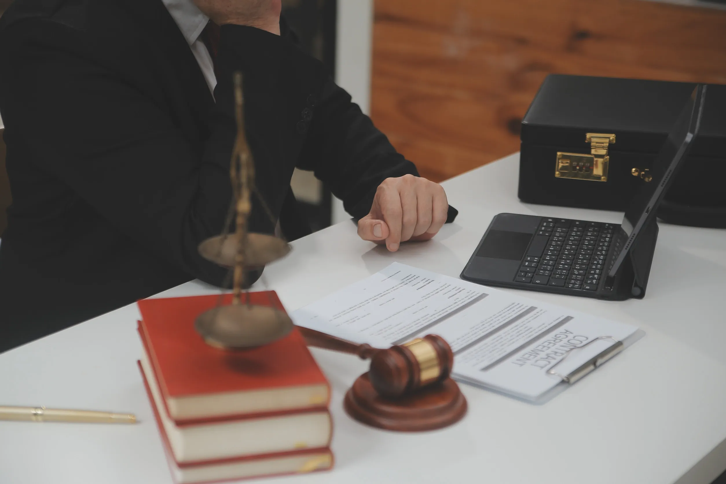 domestic violence defense lawyer,